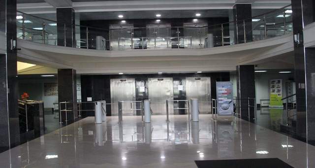 مكتب للايجار megapark-8