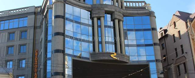 office rent renaissance hall-1