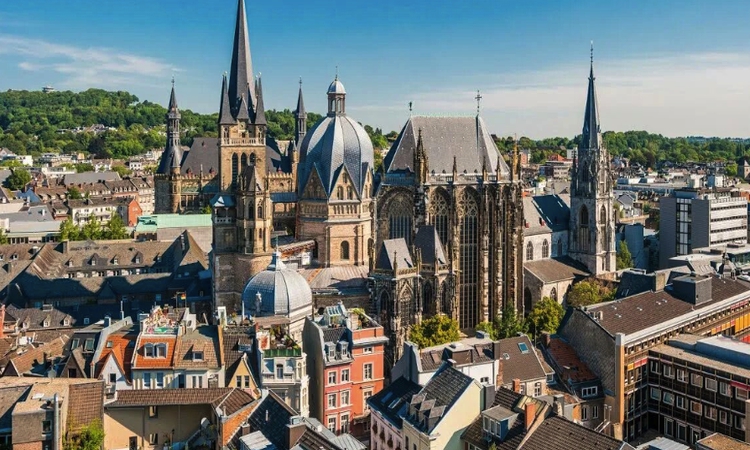 Sewa pejabat di Aachen