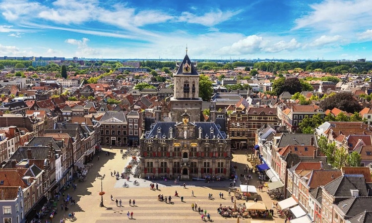 Rent office Delft