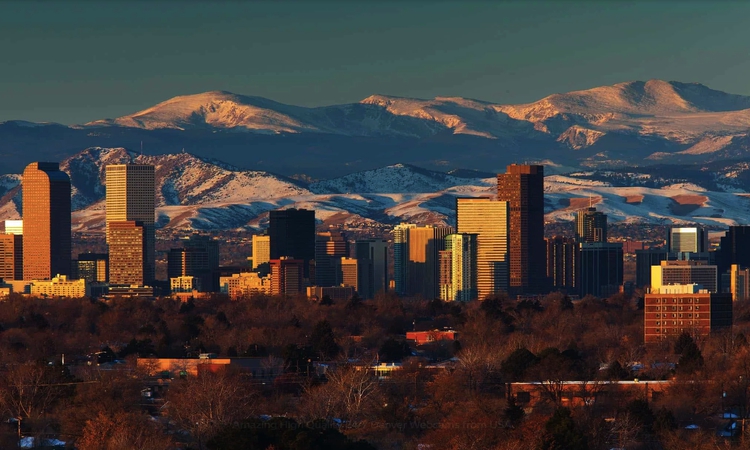 Sewa pejabat di Denver