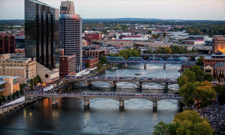 Rent office Grand Rapids