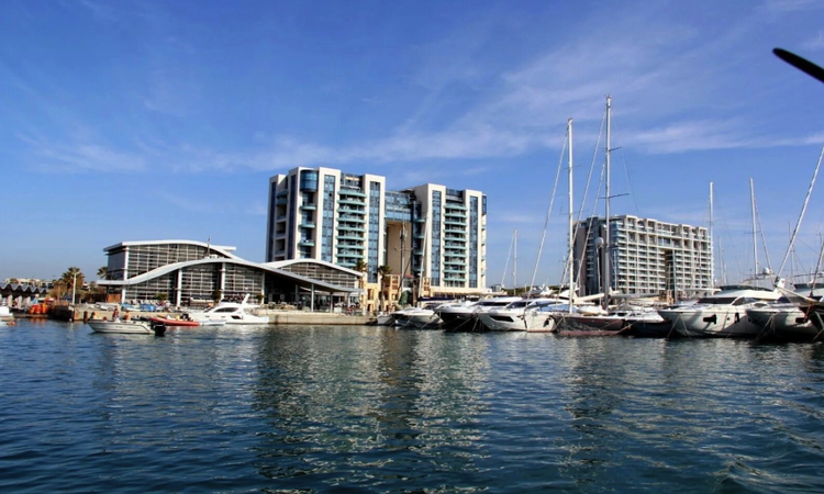 Sewa pejabat di Herzliya