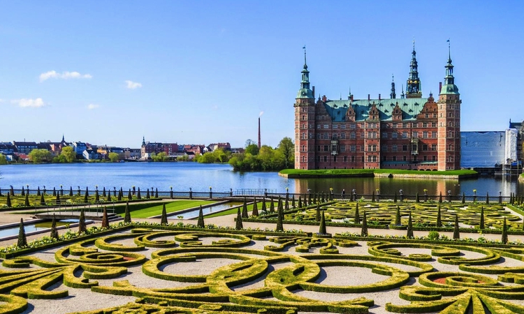 Hillerød — offices for rent