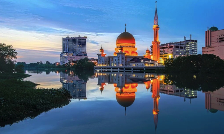 Alquiler oficinas Klang