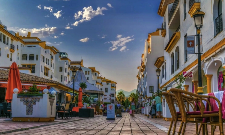 Sewa pejabat di Marbella