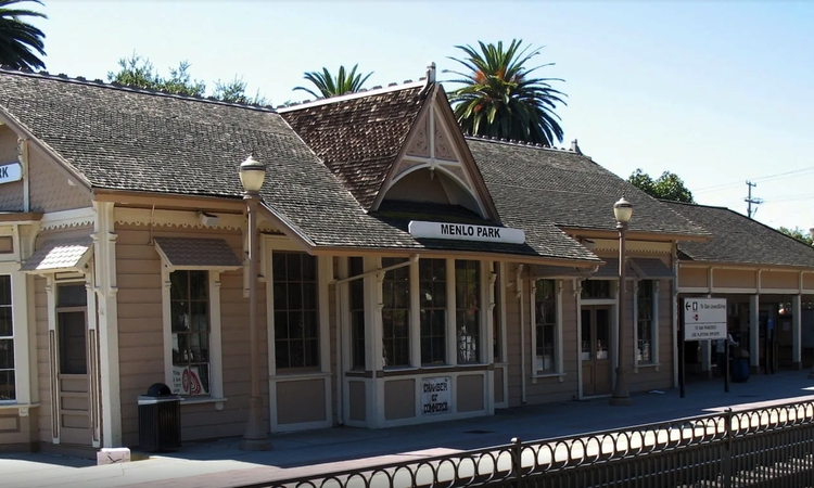 Sewa pejabat di Menlo Park