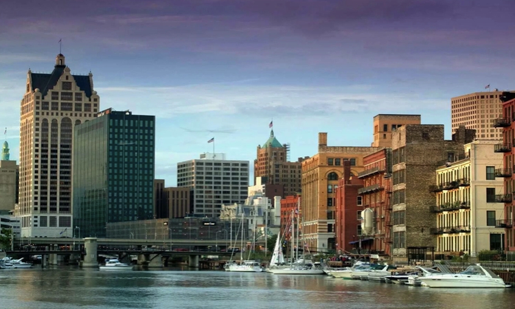 Rent office Milwaukee