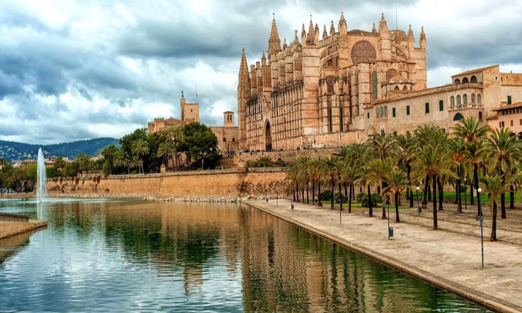 Sewa kantor di Palma de Mallorca