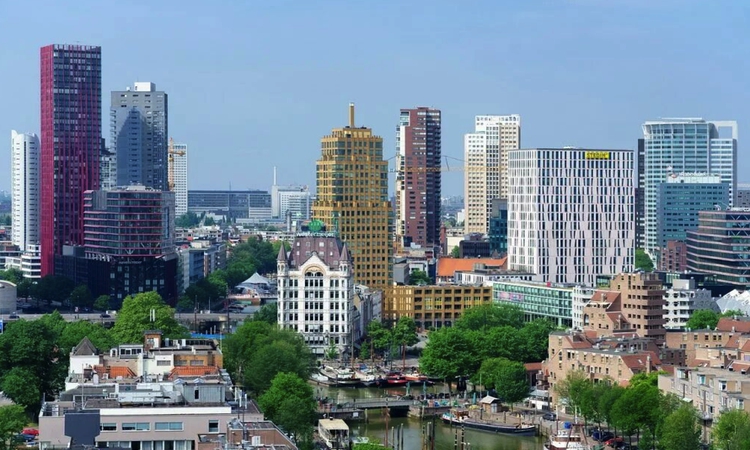 Sewa pejabat di Rotterdam