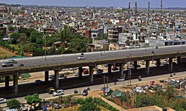 Sewa pejabat di Zirakpur