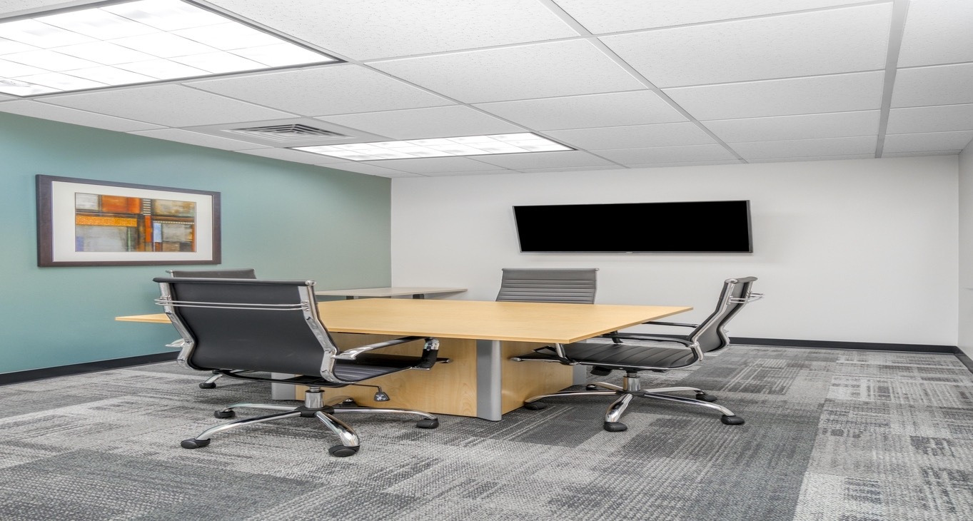 Rent office 10000 North Central — photo 6