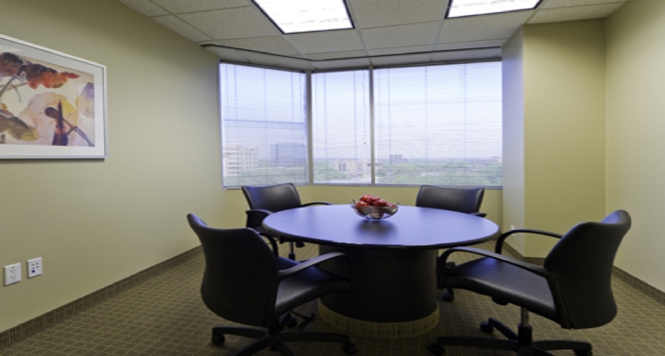 Rent office 10000 North Central Expressway — photo 12