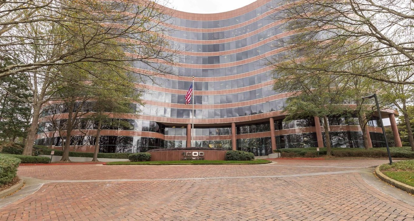 Rent office 1000 Parkwood Circle, Suite 900 — photo 4