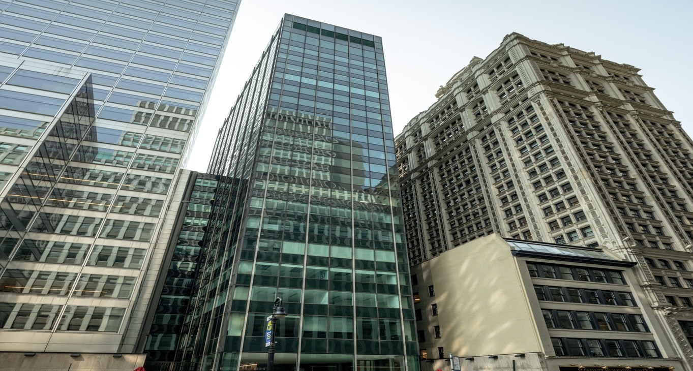 Pusat perniagaan 104 West 40th Street Rent office 104 West 40th Street — photo 1