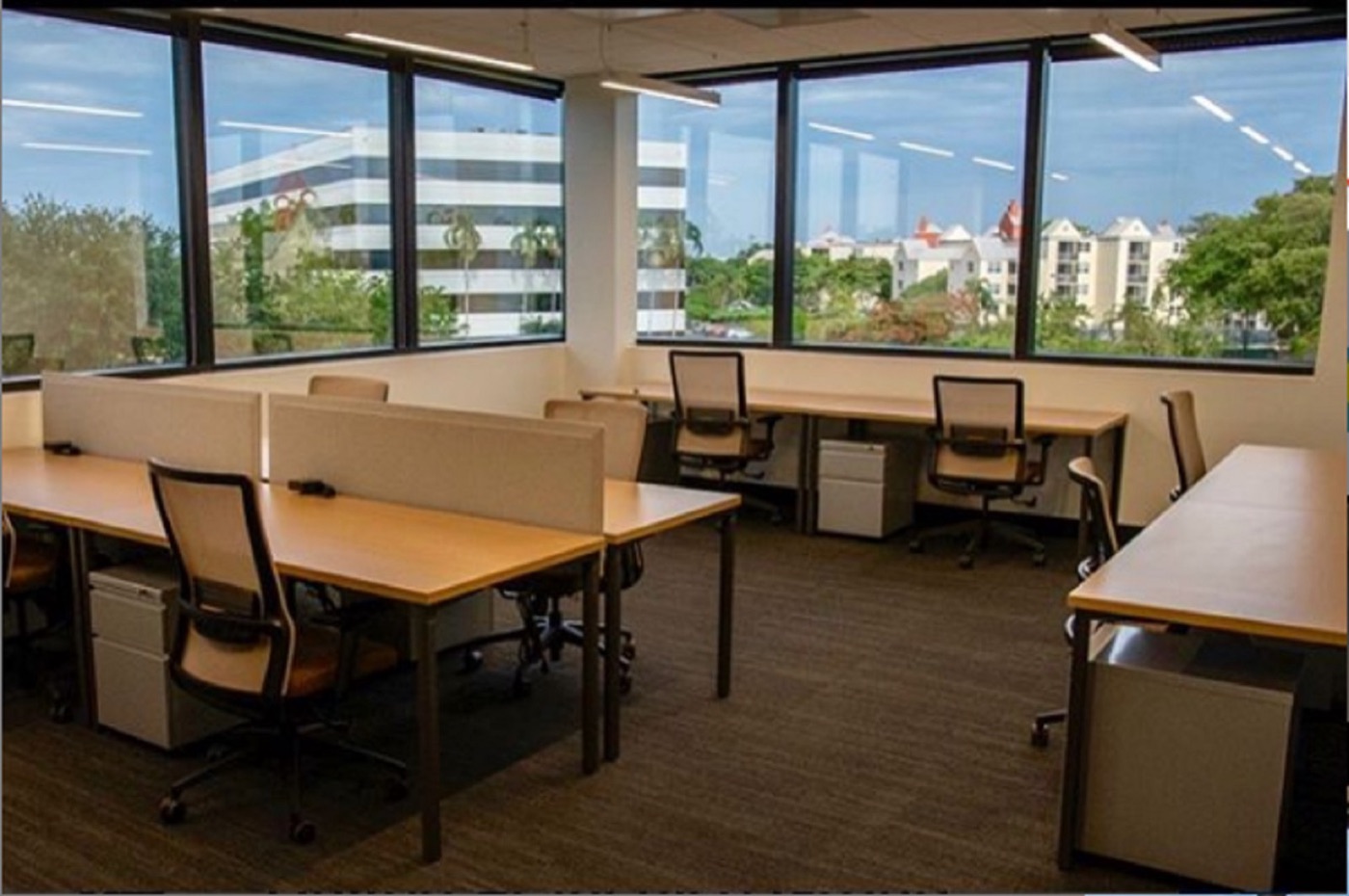 Business center Downtown Doral 8350 NW 52nd Ter. Rent office Downtown Doral 8350 NW 52nd Ter. — photo 2