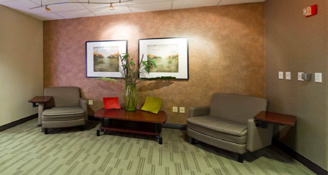 Rent office 106 East Sixth Street — photo 2