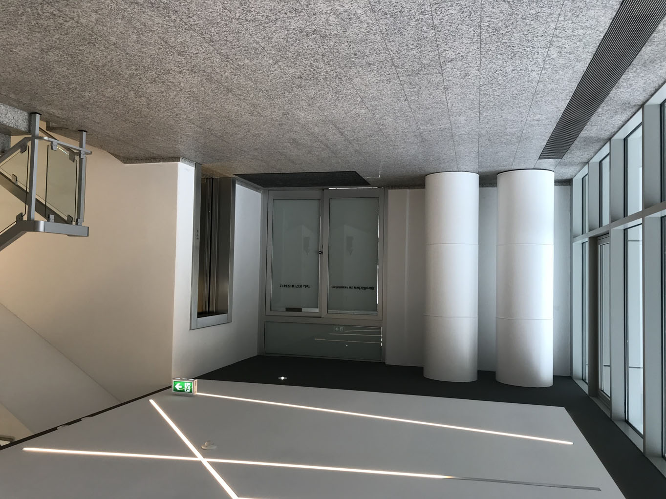 Rent office Stahlgruberring 12 — photo 2