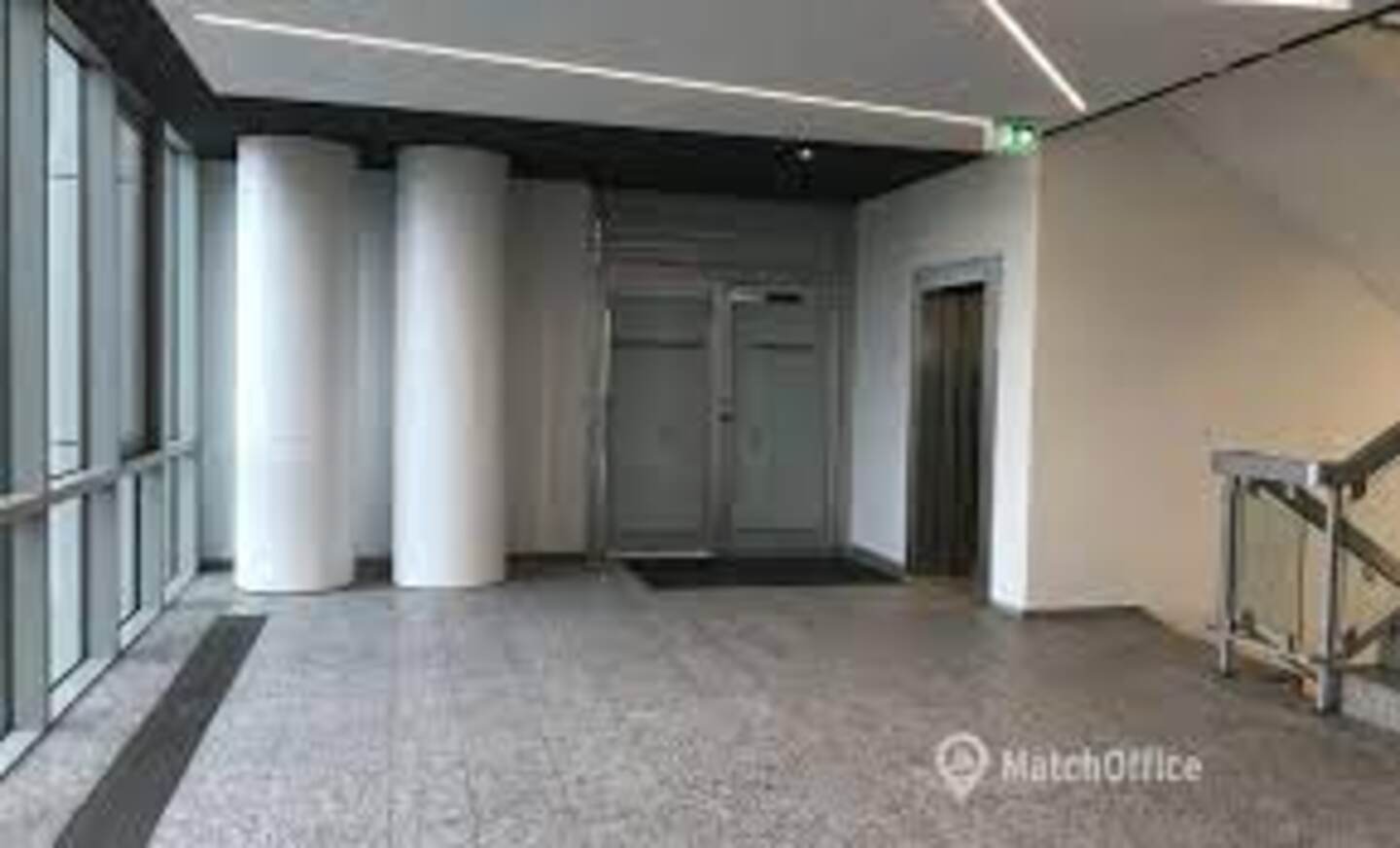 Rent office Stahlgruberring 12 — photo 3