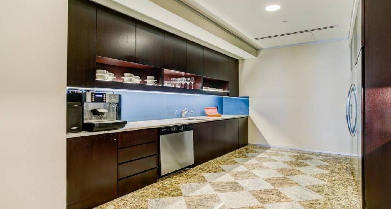 Rent office 1075 Peachtree Street NE — photo 4