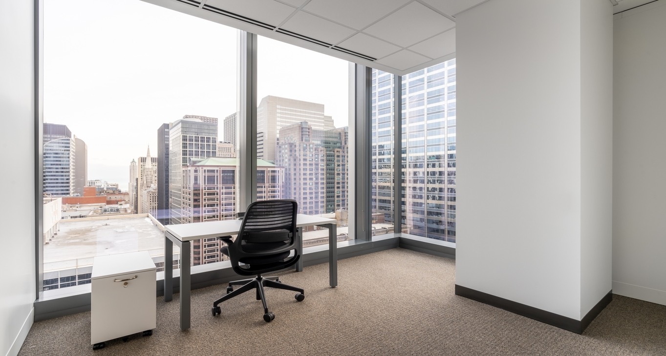 Rent office 110 North Wacker Drive — photo 5