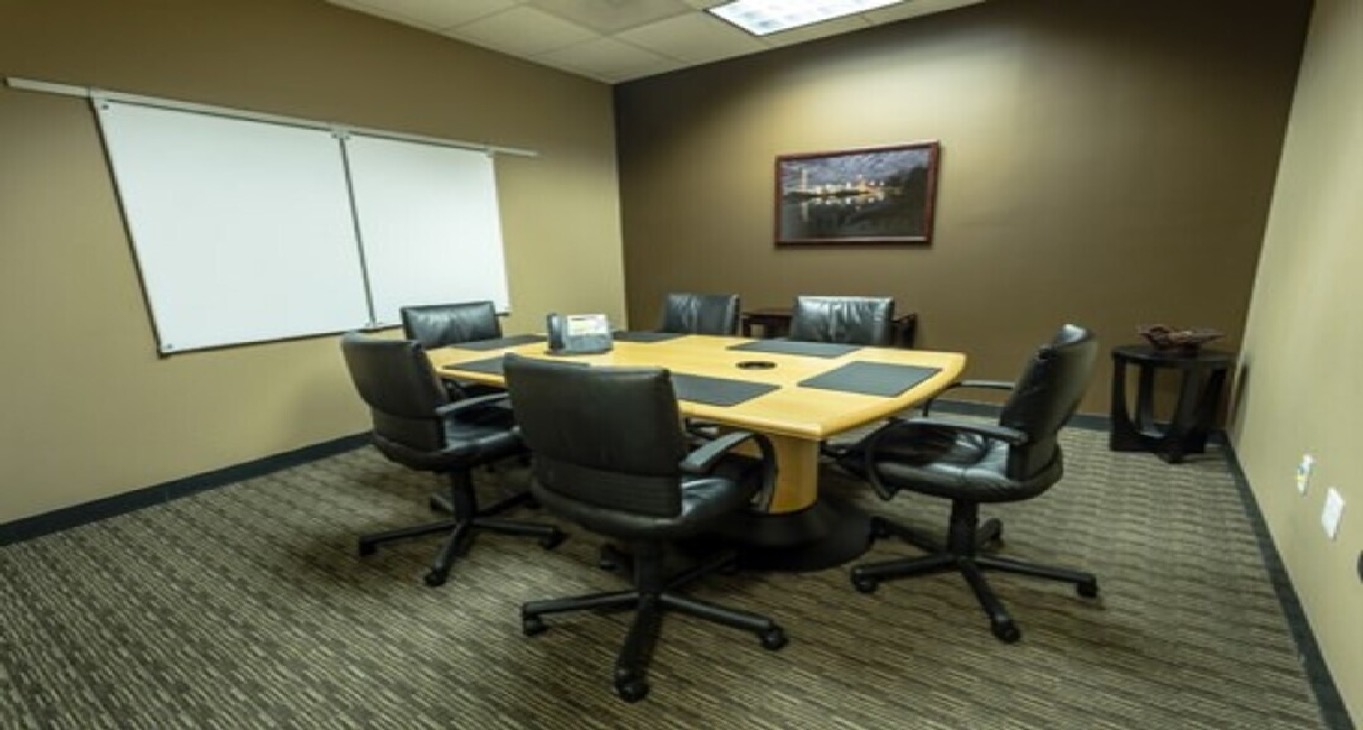 Pusat bisnis 111 Congress Avenue Rent office 111 Congress Avenue — photo 6