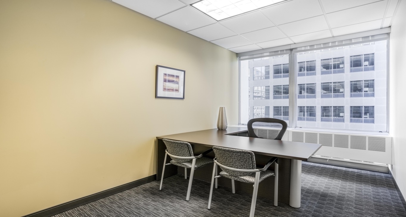 Rent office 111 West Jackson — photo 4