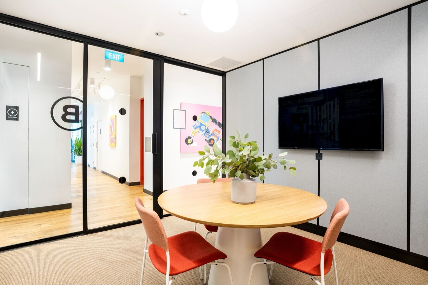 Business center Jalan Besar 380 Rent office Jalan Besar 380 — photo 20