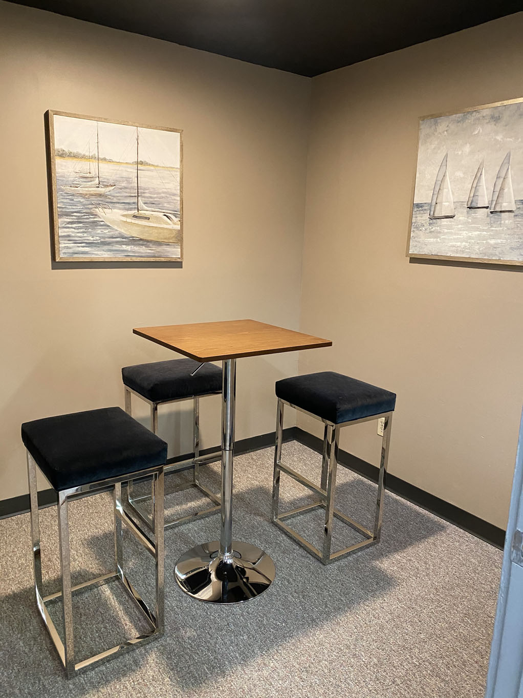 Pusat perniagaan 6785 Imperial Avenue Rent office 6785 Imperial Avenue — photo 5