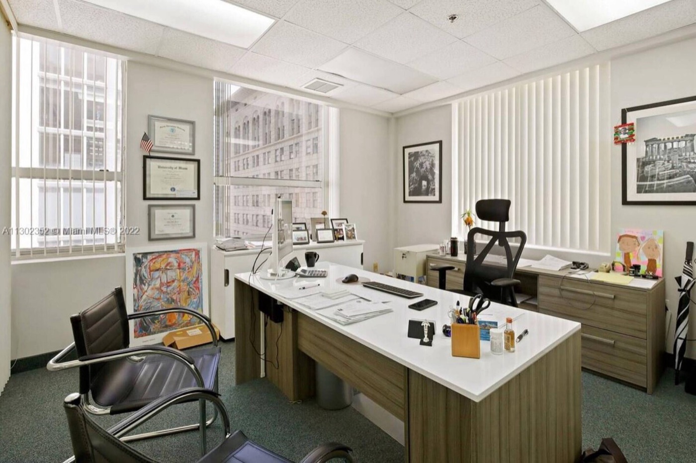 Centro de negocios 168 SE 1st ST Rent office 168 SE 1st ST — photo 4