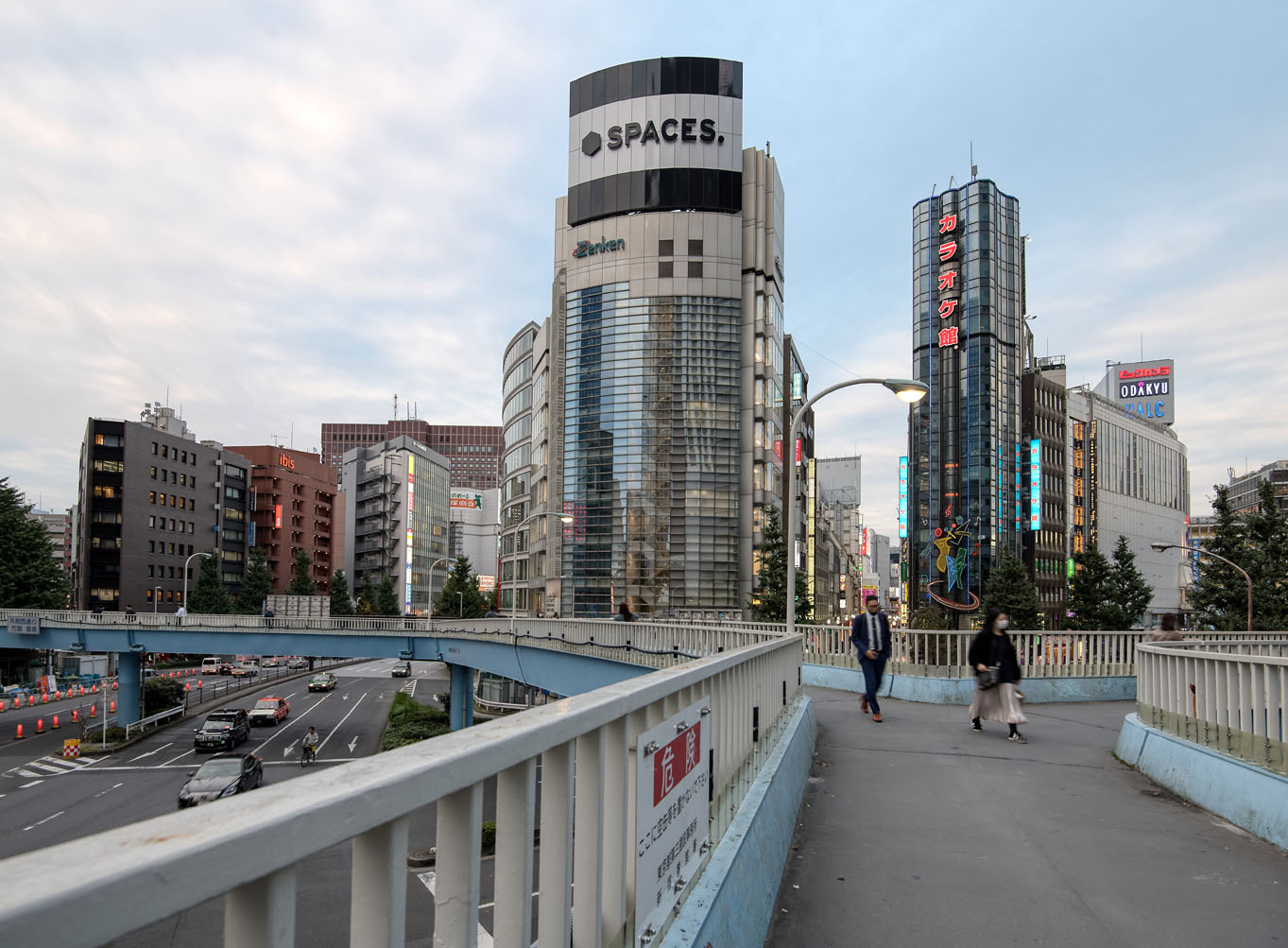 Business center 1-4-11 Nishi Shinjyuku Rent office 1-4-11 Nishi Shinjyuku — photo 1