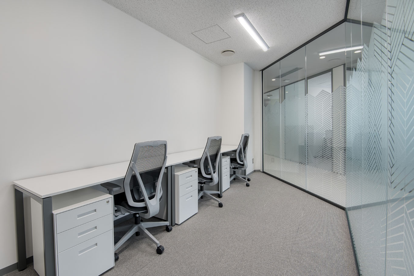 Business center 1-4-11 Nishi Shinjyuku Rent office 1-4-11 Nishi Shinjyuku — photo 19