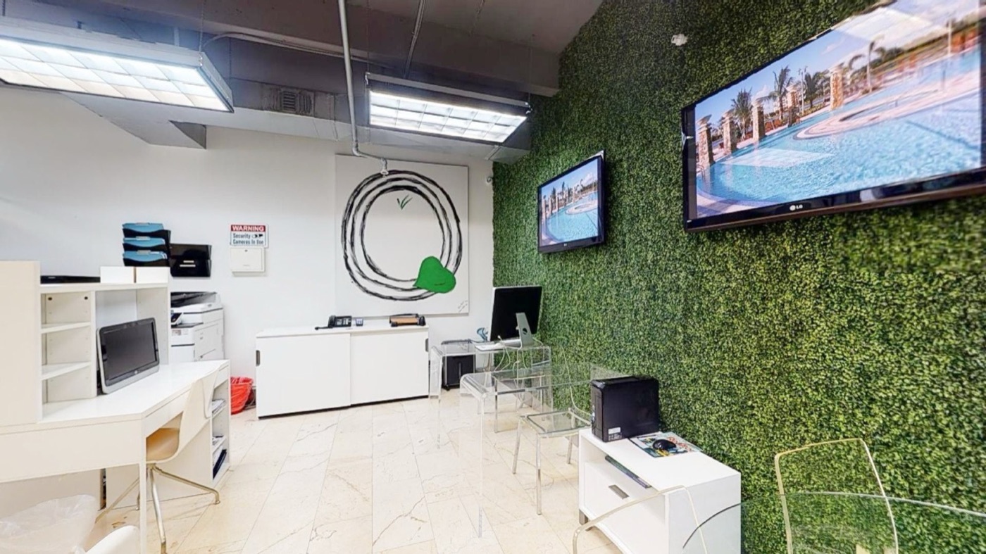 Centro de negocios 1110 Brickell Ave Rent office 1110 Brickell Ave — photo 11