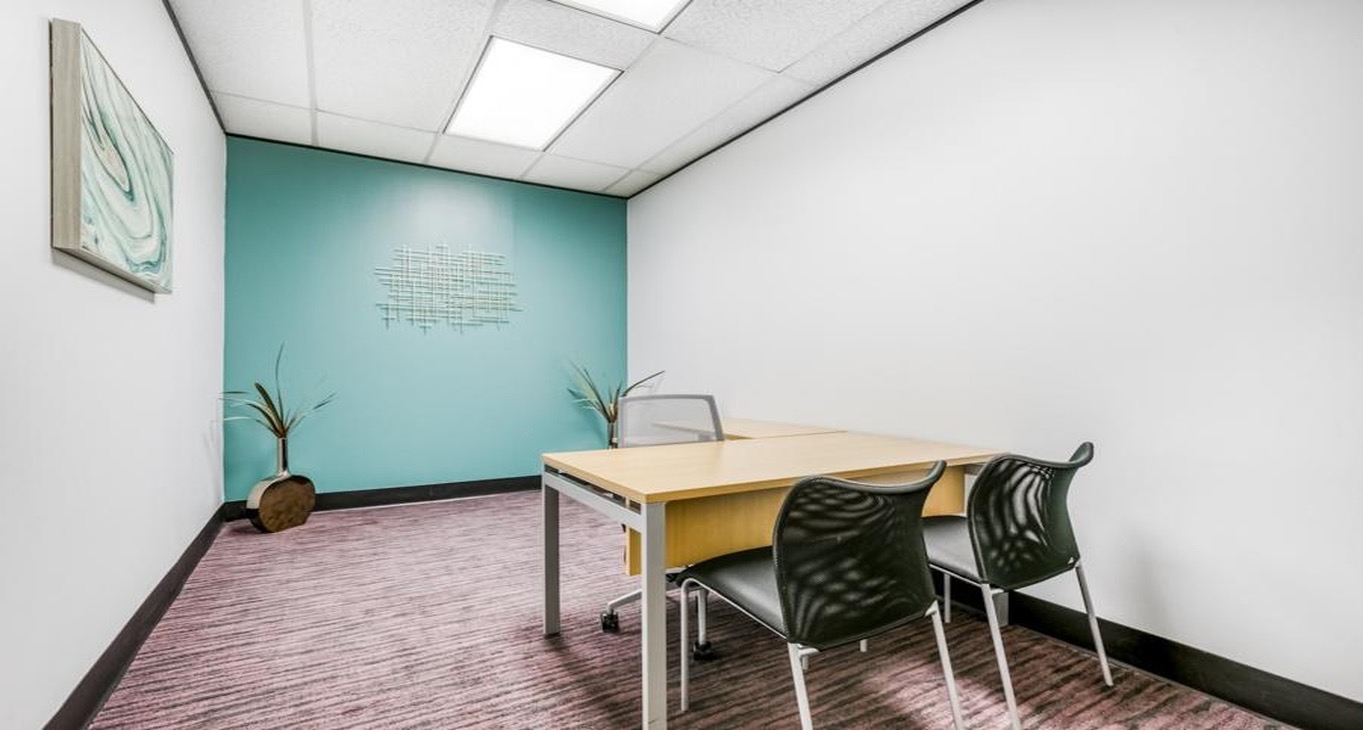 Rent office 12 Greenway Plaza — photo 3