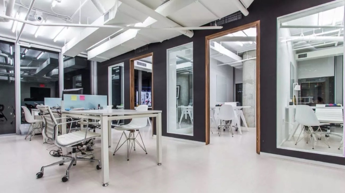 Rent office 888 Biscayne Boulevard — photo 1