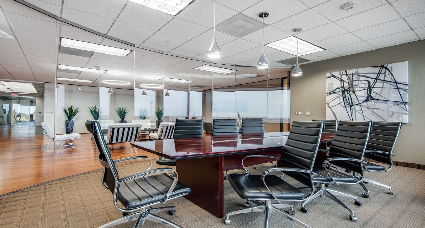 बिज़नेस सेंटर 13155 Noel Road Rent office 13155 Noel Road — photo 4