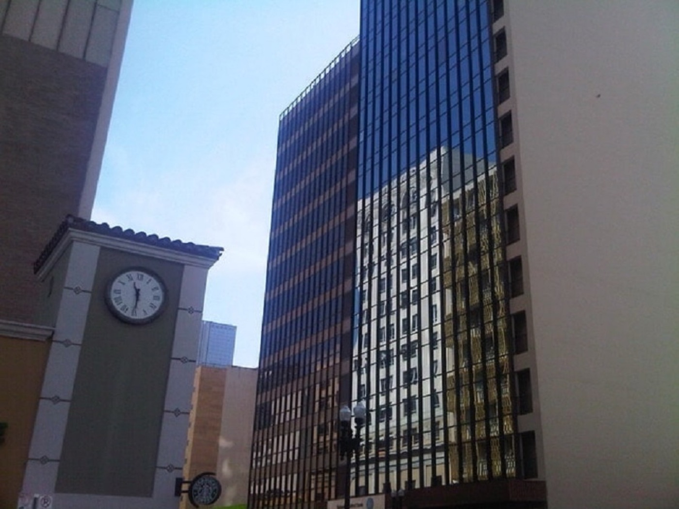 Rent office 28 West Flagler St — photo 3