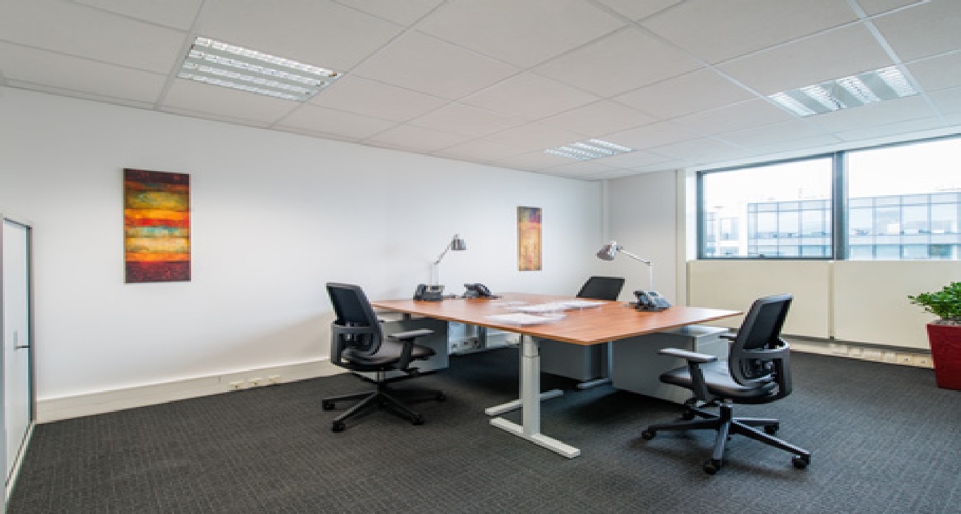 Rent office 13 rue Camille Desmoulins — photo 12
