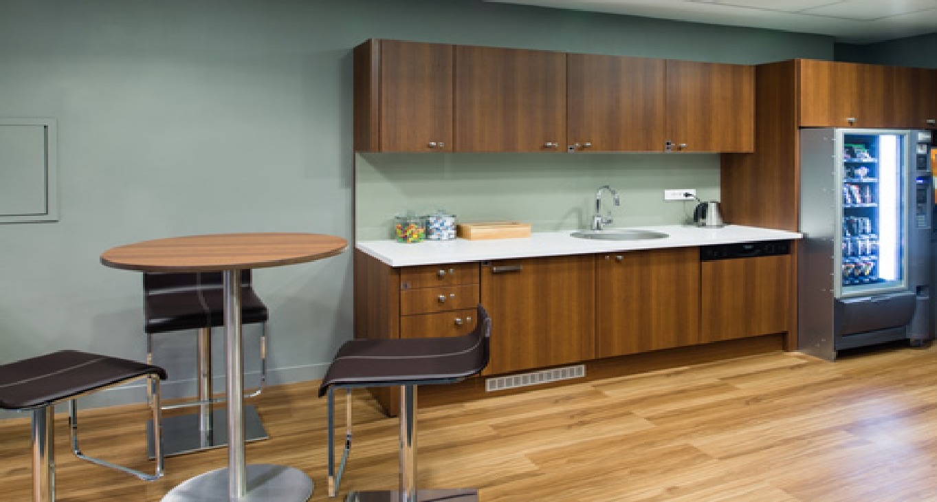 Rent office 13 rue Camille Desmoulins — photo 4