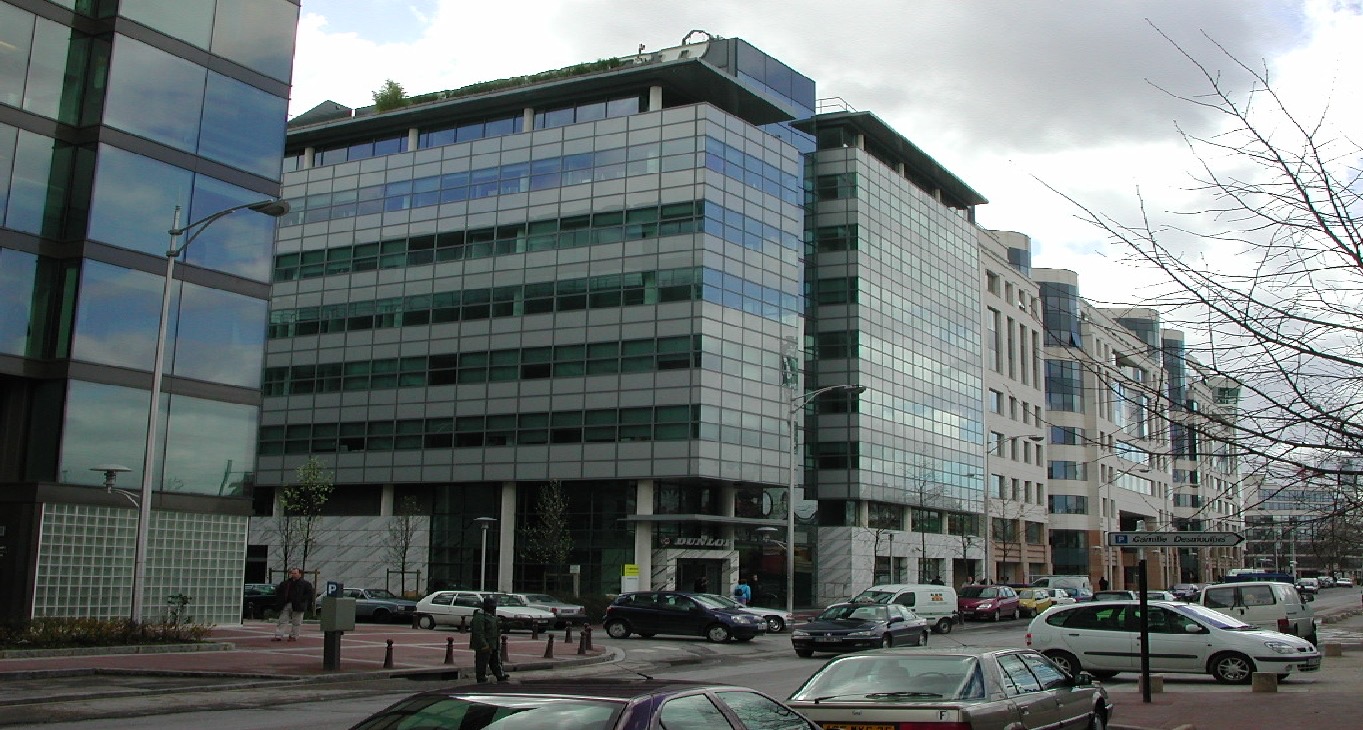 Rent office 13 rue Camille Desmoulins — photo 7
