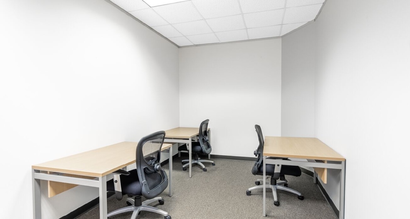 Business center 1400 Broadfield Boulevard, Suite 200 Rent office 1400 Broadfield Boulevard, Suite 200 — photo 3