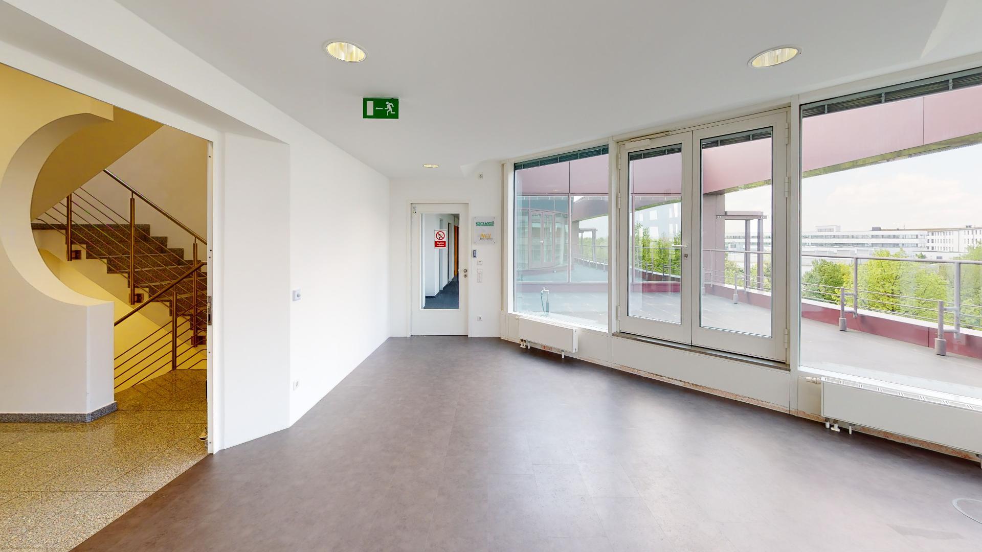 Rent office Valentin-Linhof-Straße 10 — photo 8