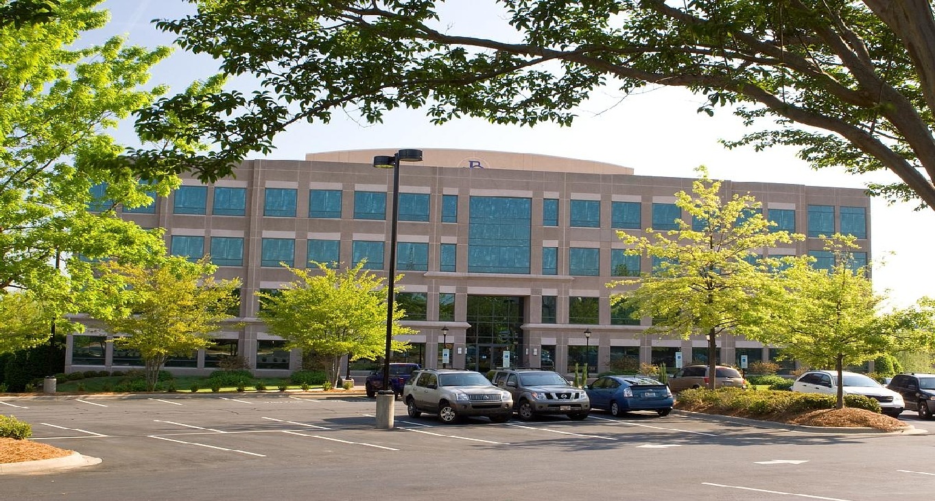 Rent office 15720 Brixham Hill Ave. Suite 300 — photo 6