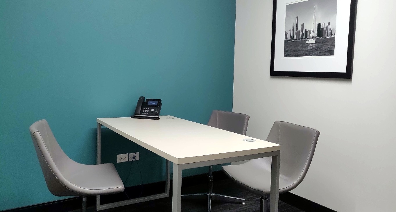 Rent office 161 North Clark St. — photo 19