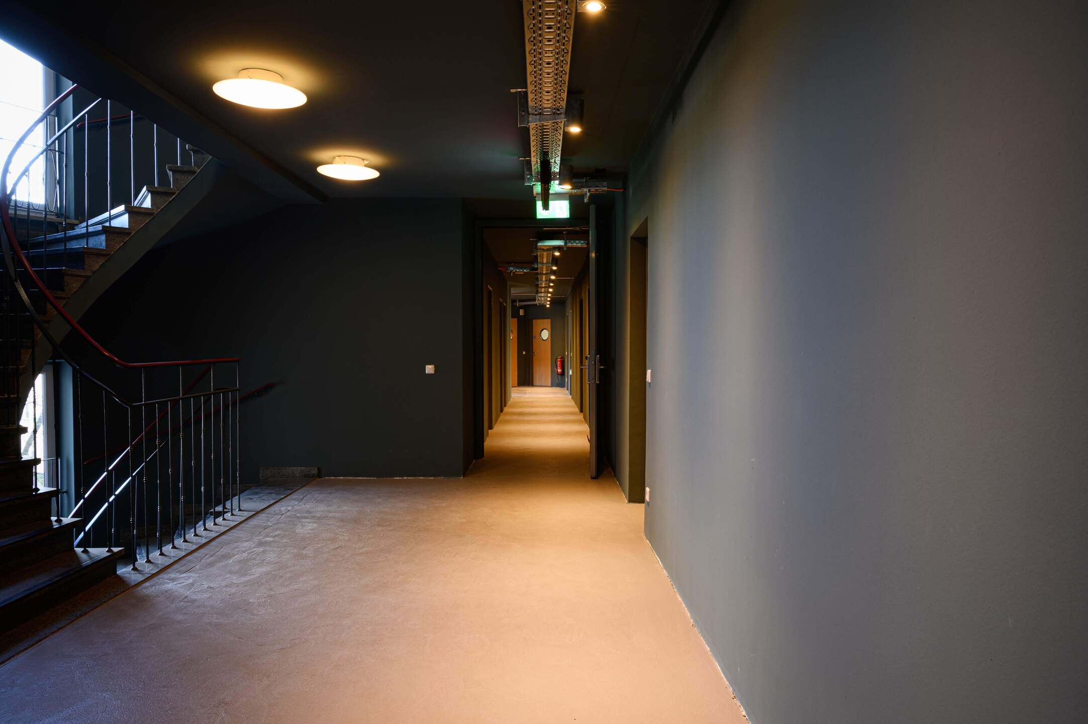 Rent office Oberanger 44 — photo 11