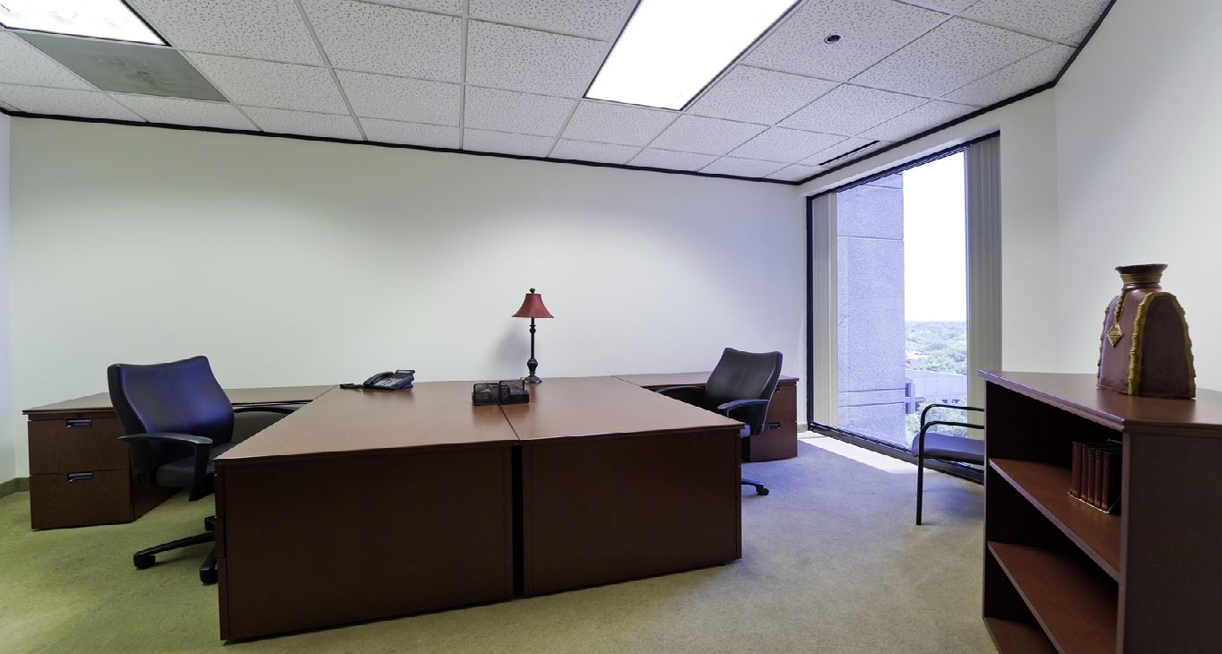 Rent office 17304 Preston Road — photo 3