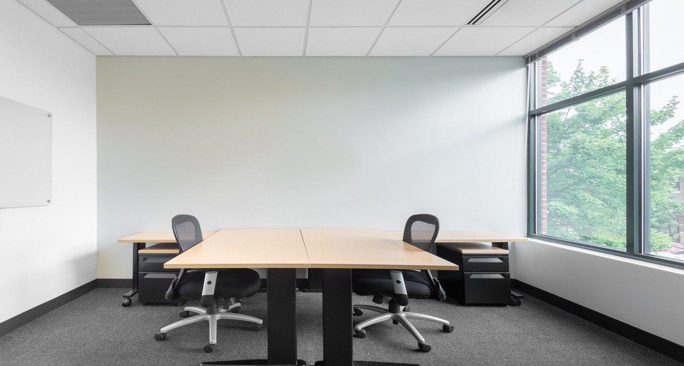 Rent office 2015 Ayrsley Town Boulevard — photo 5