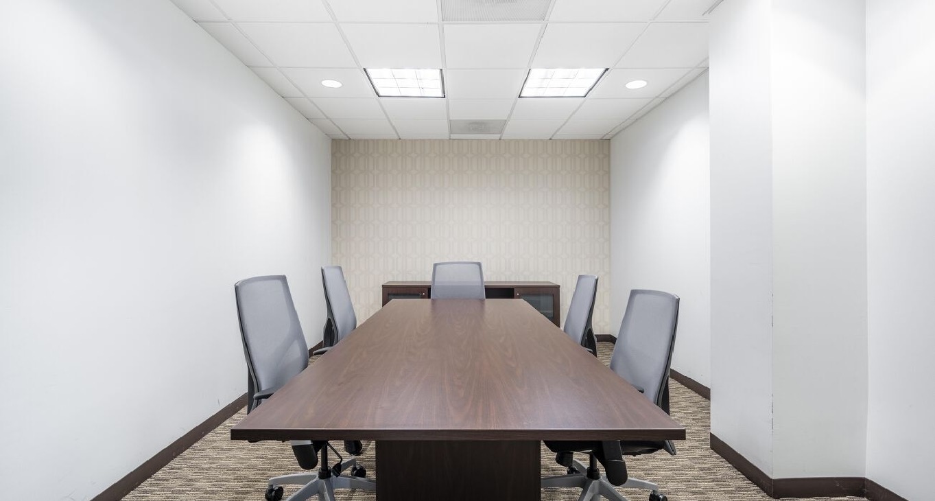 Rent office 2021 Guadalupe Street — photo 4