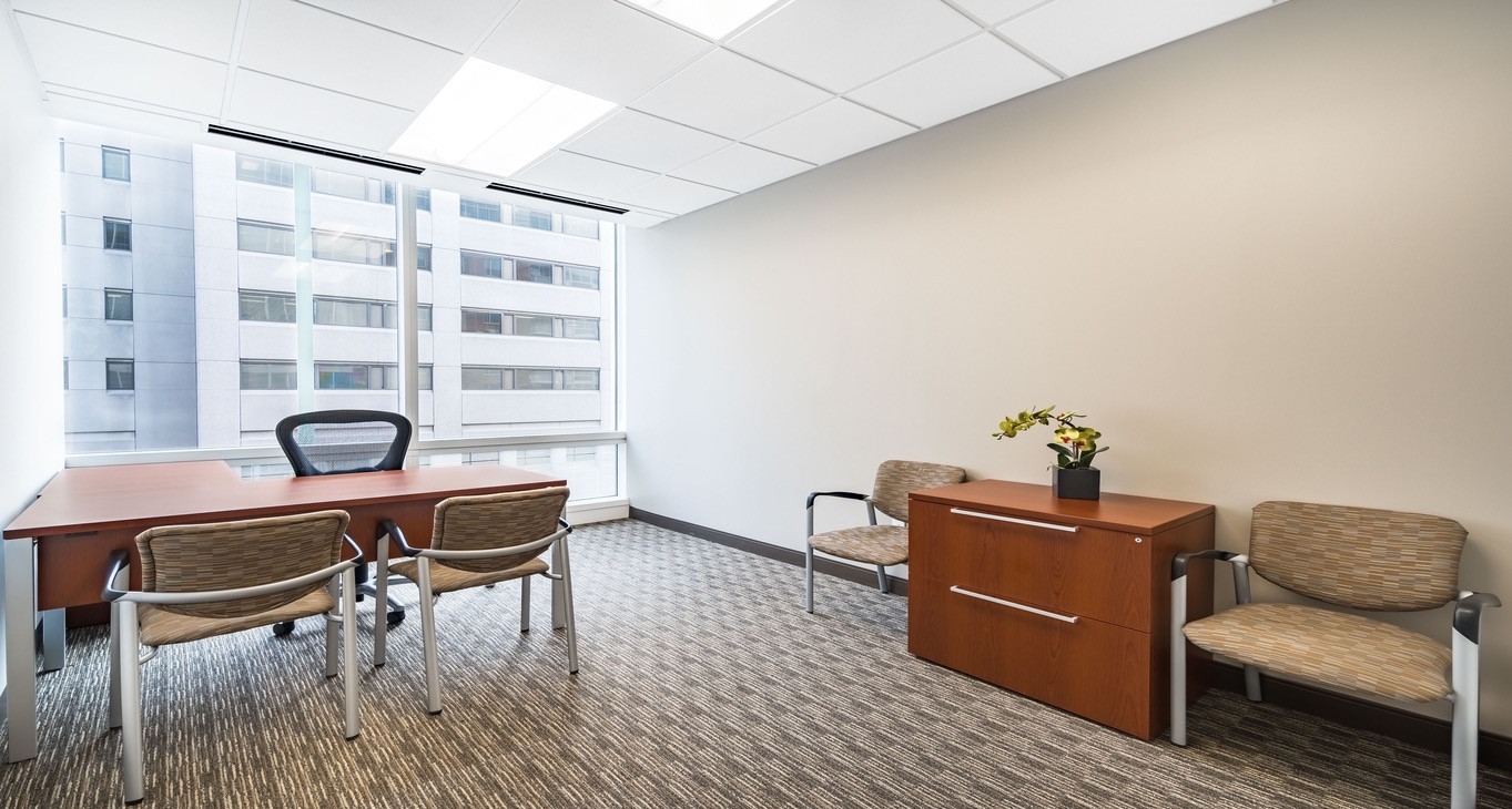 Business center 2200 Pennsylvania Avenue Rent office 2200 Pennsylvania Avenue — photo 3