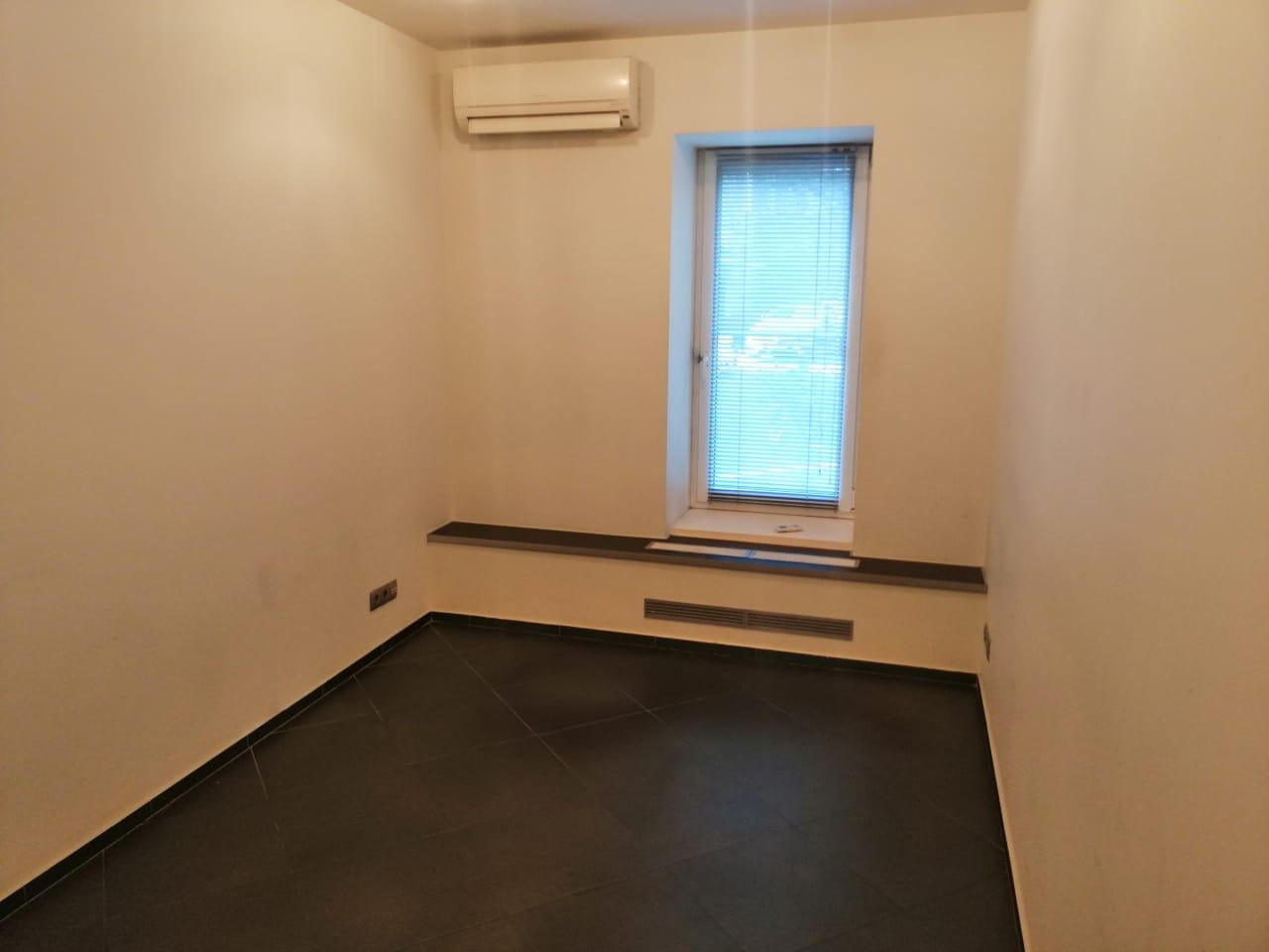 Rent office Yuliusa Fuchika 6s2 — photo 4